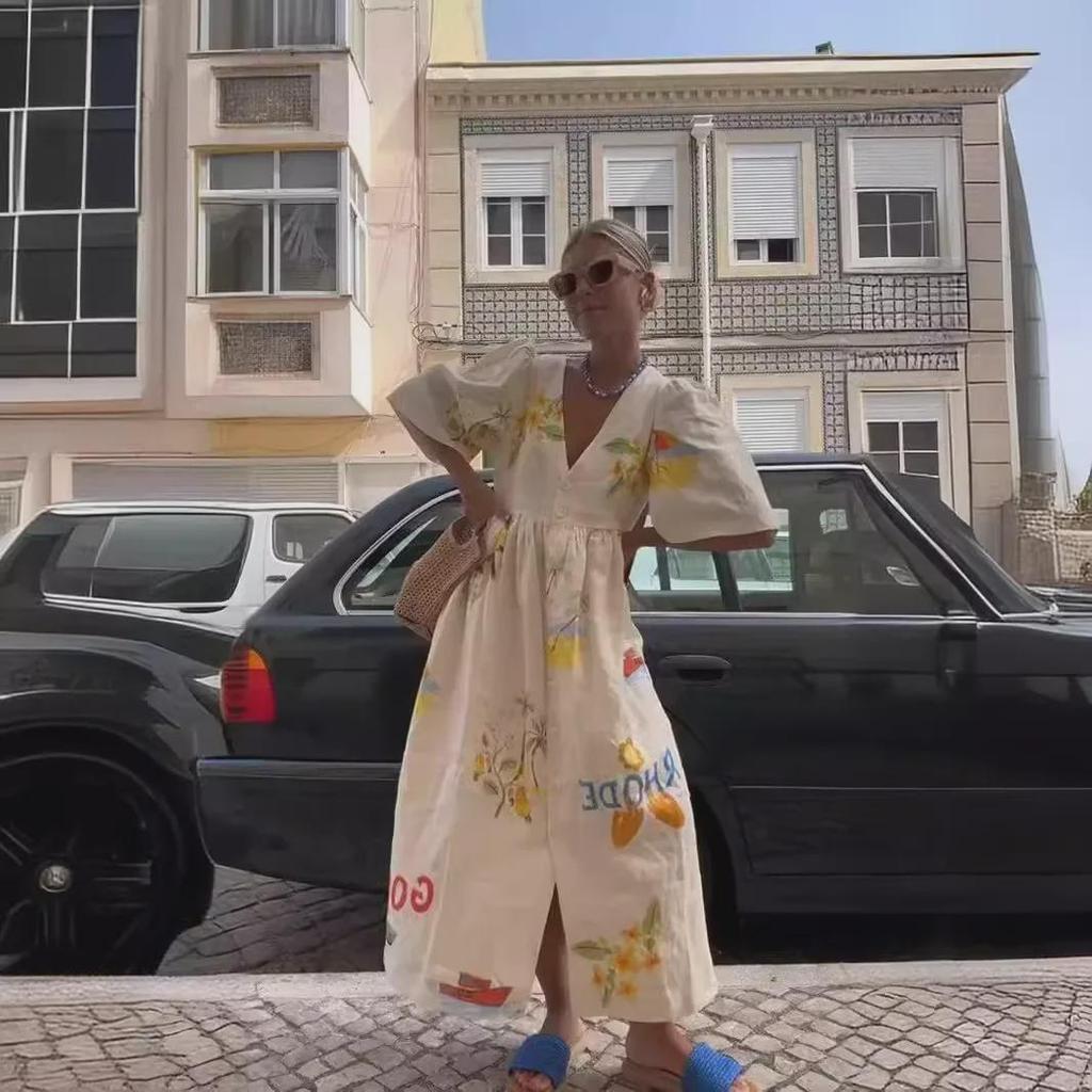 Bedrucktes Kleid mit V-Ausschnitt und kurzen Ärmeln – Frühjahr/Sommer 2024, europäischer und amerikanischer Stil