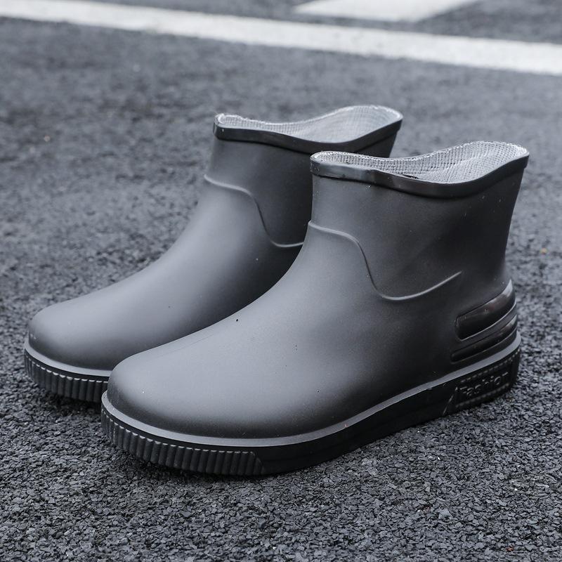 Ladies' Outdoor Fashionable Solid Color Short Tube Anti Slip Rain Shoes