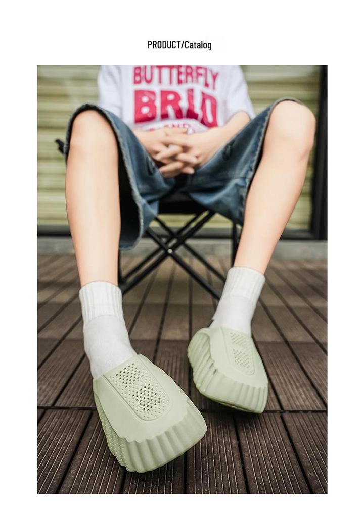 Men's Breathable Closed-Toe Summer Sport Slippers with Soft Sole and Foot Massage Feature