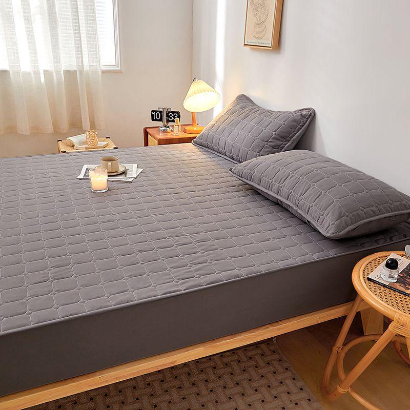 Thickened Non-Slip Quilted Bedspread & Mattress Dustproof Protector