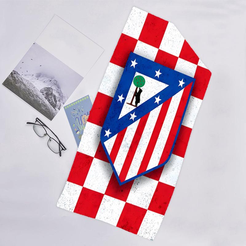 1pc Football Team (74) Beach Towel, Beach and Seaside Swimming Pool Equipment, Fashion Pattern, Rectangular, Travel Essentials
