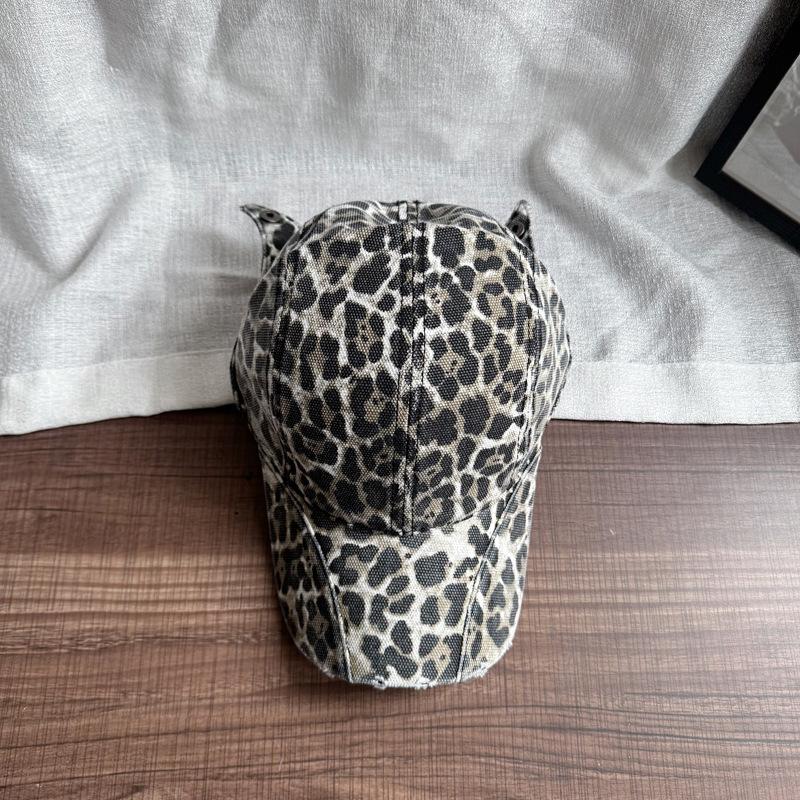 Vintage Adjustable Unisex Vintage Cap for Outdoor Hiking and Mountaineering