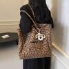 Large Capacity Leopard Print Fashion Shoulder Bag Women's New Simple Personalized Tote Bag Large Shopping Bag Leisure Travel Bag