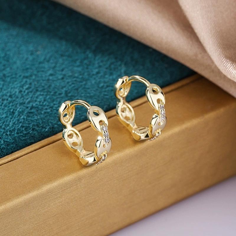 Cute Female White Zircon Small Round Hoop Earrings For Women Vintage Gold Color Ear Buckle Wedding Jewelry Valentine's Day Gift