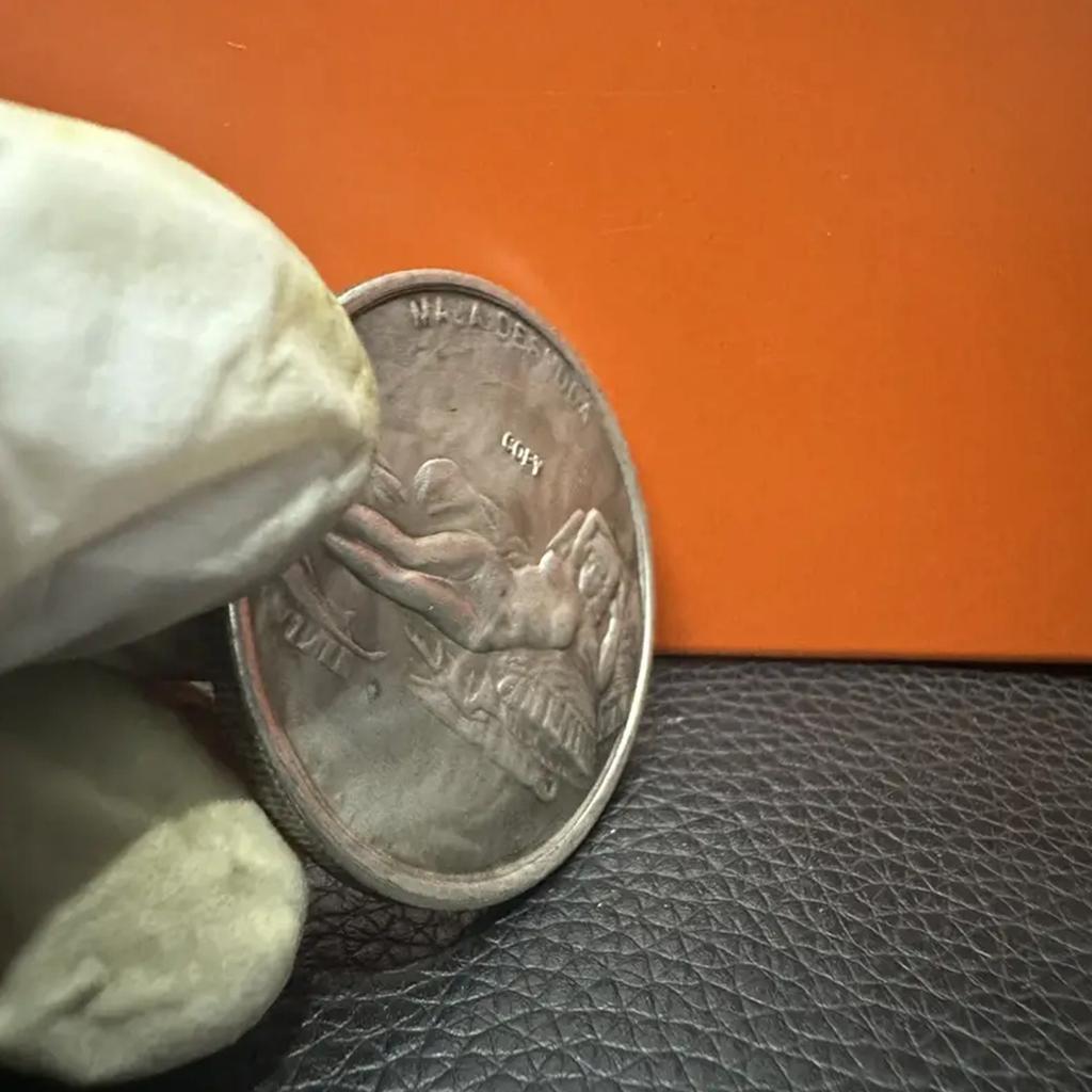 1pc, Vintage Replica Leonardo Da Vinci Commemorative Iron Coin, Collectible Challenge Coin, Historical Gift Item