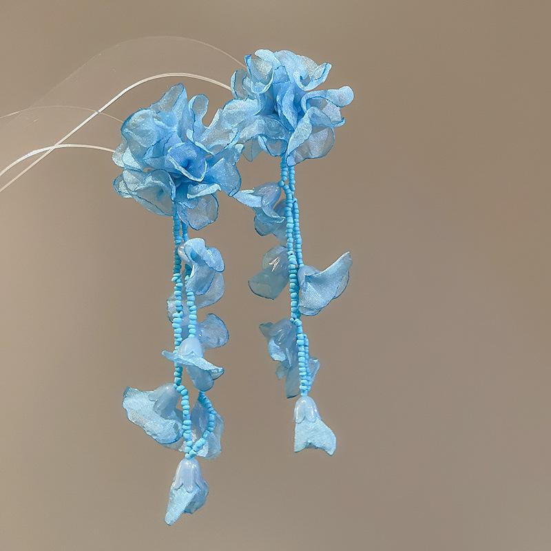 Silver needle chiffon flower fringed stud earrings sweet Mori dopamine earrings niche trend versatile earrings fashion women