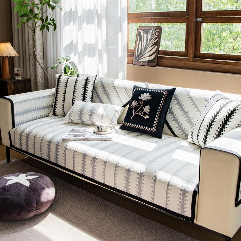 Chenier Sofa Cushion  New Four-Season Universal High-End Light Luxury High-End Sense Thickened Non-Slip Medieval Seat Cushion