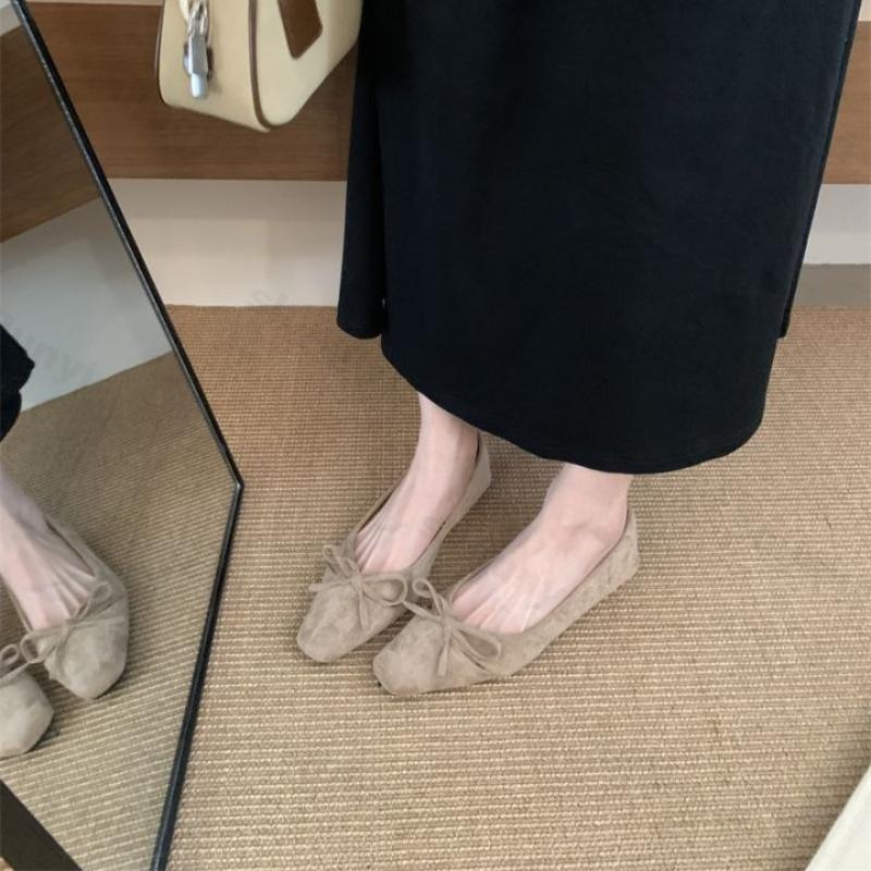 Damskie Buty na Niskim Obcasie 2026 Jesień Nowe Vintage Węzeł Kokardkowy Antypoślizgowe Luksusowe Buty Lekkość Komfort Miękka Podeszwa Modne Buty Jednolite