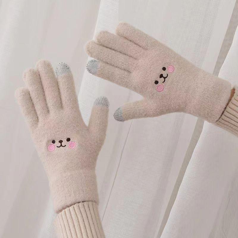 Kawaii Knitted Gloves Cute Cartoon Embroidered Bear Touchscreen Glove for Women Autumn Winter Warm Shopping Knit Soft Gloves