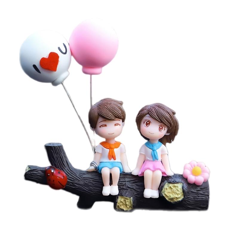 Lovable Couple Car Dashboard Ornament Strong Resin Automotive Decoration Vehicle Accessories for Couple & Friend