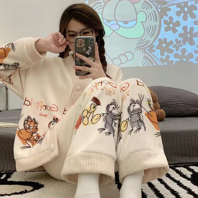 

Мультяжний піжамний набір з довгим рукавом Garfield M