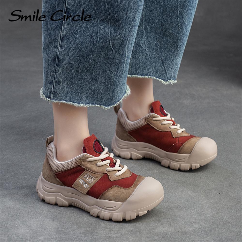 Baskets en cuir véritable pour femmes, chaussures plates à lacets à bout rond, chaussures décontractées et confortables à la mode