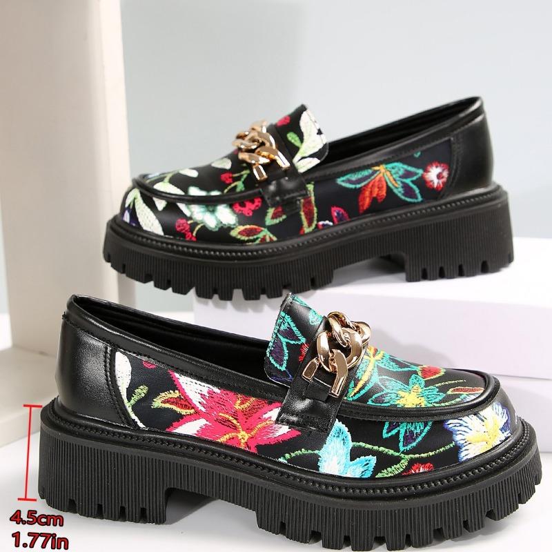 Autumn and winter new round head flat sole shoes women's printing versatile