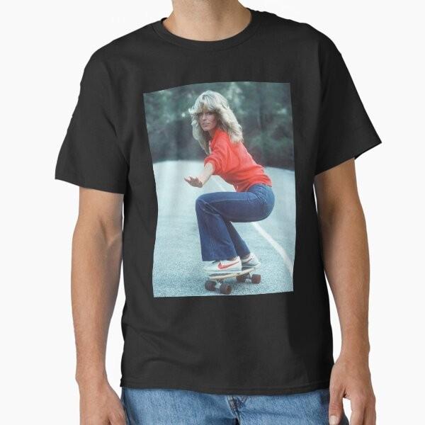

SKATEBOARDS Classic T-Shirt T-Shirt Made in US/AUS Size S-2XL Unisex T-Shirt XXXXL