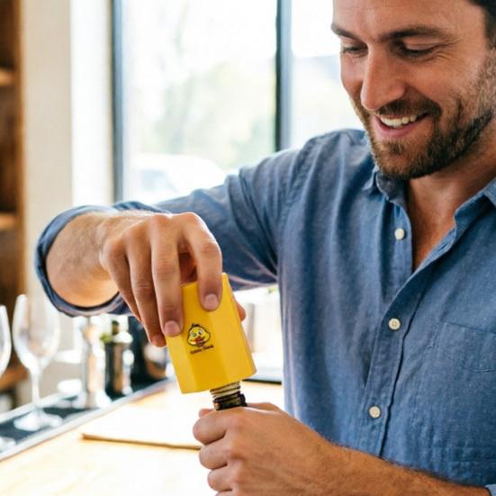 Ouvre-bouteille Canard Jaune Mignon Automatique Retire-bouchon Push Down Rapide Facile à Utiliser pour Bouteilles de Bière Bars Maison Fêtes