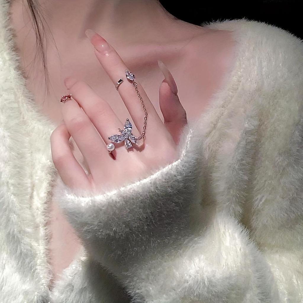 Korean Style Pearl Crystal Butterfly Open Ring – Fashionable Bestseller Accessories
