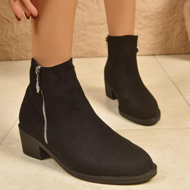 

Women Suede Chelsea Ankle Boots Chunky Fashion Mid Heels Walking Shoes Winter New Trend Goth Casual Woman Short Botas Mujer 42