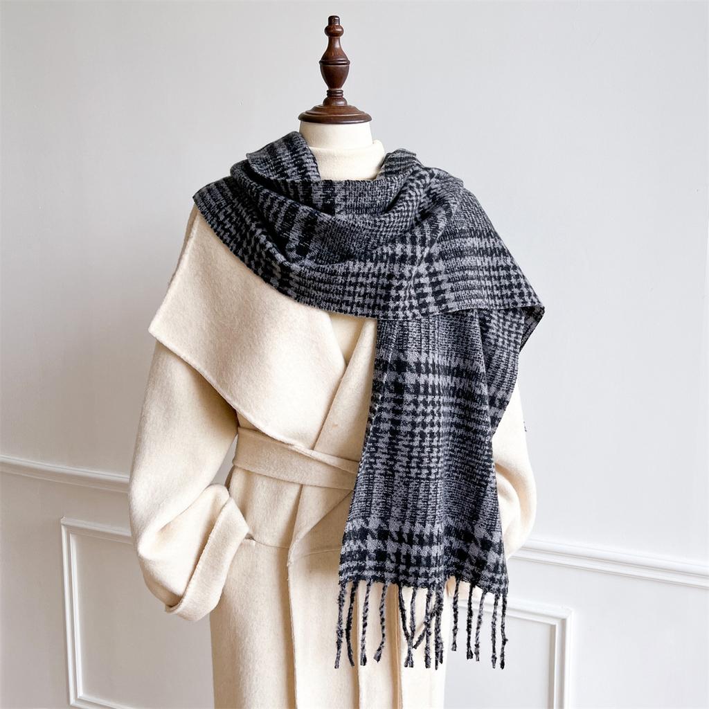 White Plaid Polyester Fringed Scarf Female Autumn And Winter Couple Warm Versatile Skin-Friendly Atmosphere Scarf