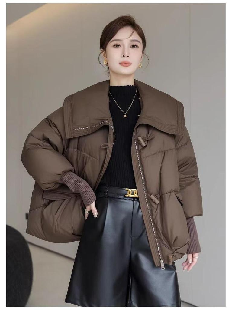 Women's Short Down Jacket: New Style Winter Cotton-Padded Coat with Large Fur Collar, High-End Design.