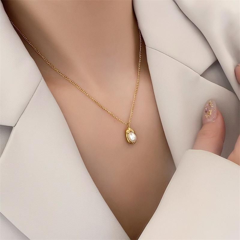 18K Gold-Plated Titanium Pearl Necklace - Unique Women's Jewelry