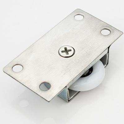 Ajtószerelvények és zárak – Ajtógörgők