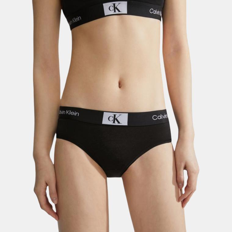 Calvin Klein Serie CK96 Stile Jennie Intimo da Donna a Triangolo Slim Fit con Stampa di Lettere Quadrato Piccolo Nero Spazio QF7295AD-UB1