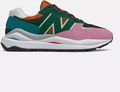 57/40 Sneakers