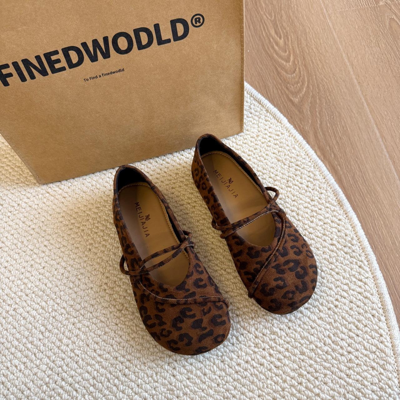 

Round head brown retro soft-soled Boken shoes all-inclusive women s autumn and winter wear Mori flat-soled single shoes ballet grandma shoes 40