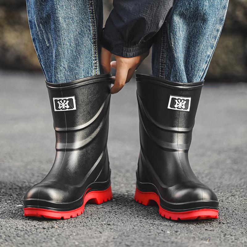 Fashion Versatile Men's Rain Shoes Waterproof and Non-slip Short Rain Boots Wear-resistant Fishing Catch the Sea Car Wash Wading Shoes Men