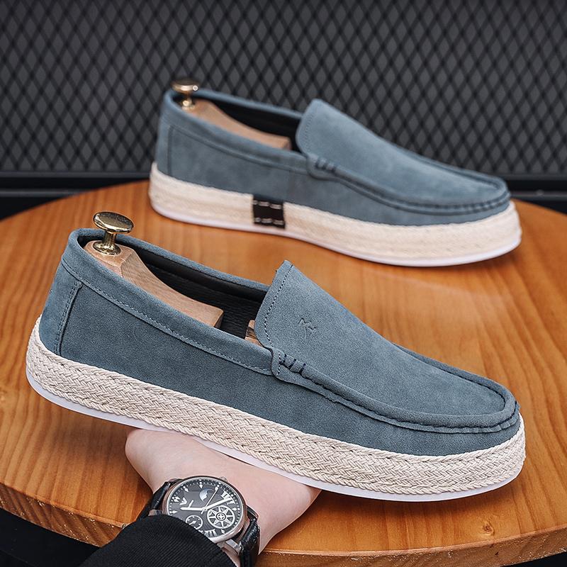 Fashion New Canvas Shoes Men Breathable Light Slip On Flat Summer Classic Loafers Casual Shoes Breathable Walking Footwear Men Sneakers