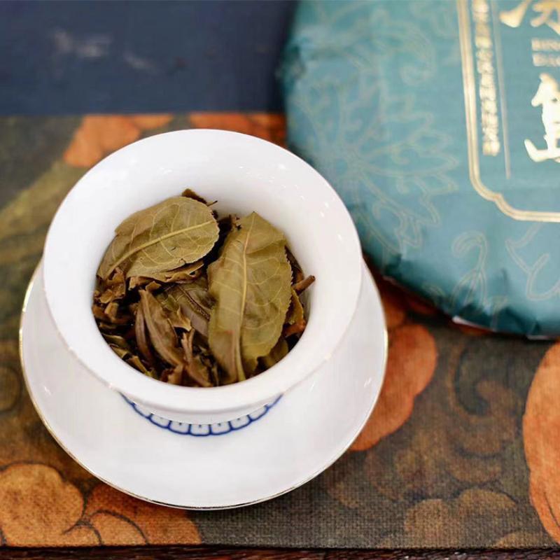 710 г Юньнань Биндао Пуэр Чай Исландский Пуэр Сырой чайный торт Органический Пуэр Шэнча — фото 6