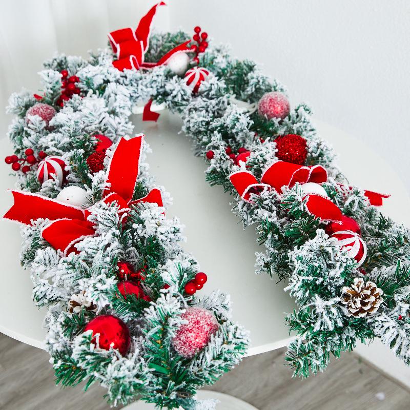 Luminous Christmas Garland and Wreath Ornaments for Shopping Malls, Hotels, and Staircases.