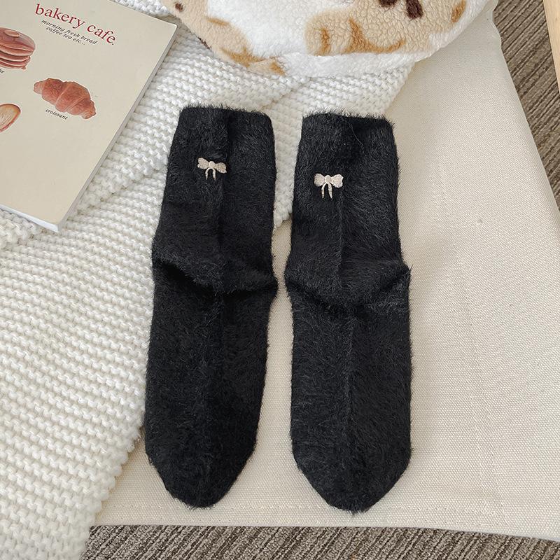Women's Autumn and Winter Fleece Thickened Warm Mink Fleece Embroidered Maternity Socks Mid-calf