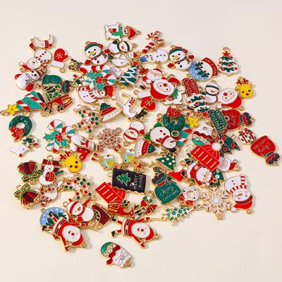 Leslie Saldo 10-30 Pezzi Mix Ciondoli Carini di Natale Babbo Natale Renna Campanella Pupazzo di Neve Albero di Natale Ciondoli per Creazione Gioielli Fai da Te