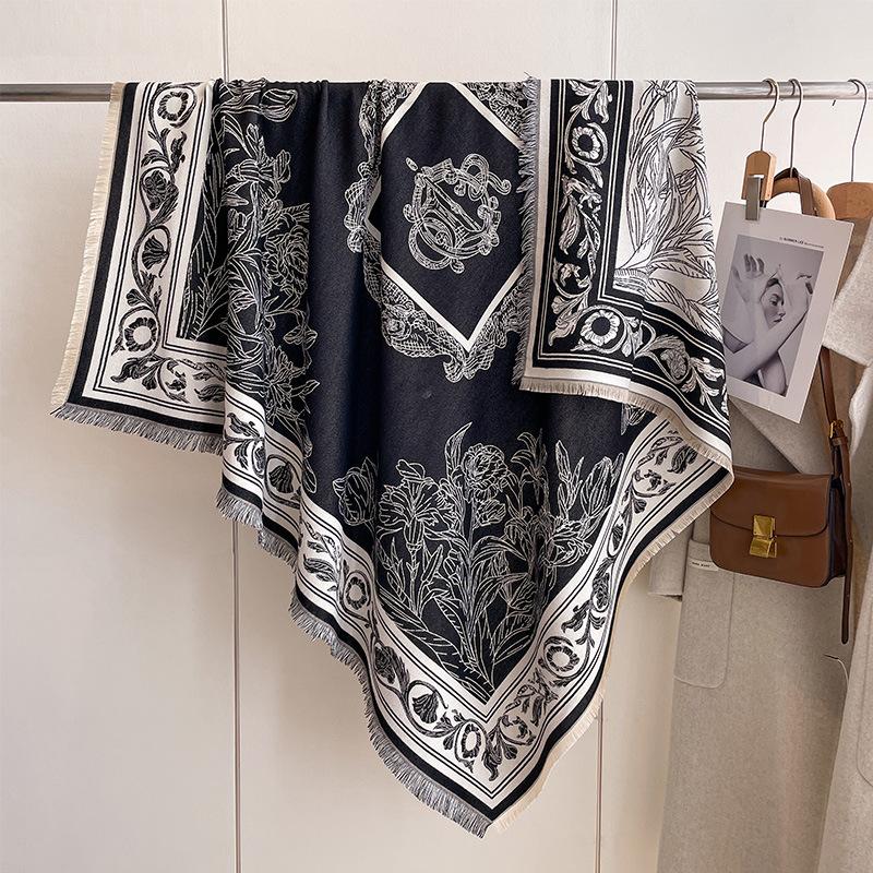 Fashionable Retro European-Style Flowery Large Square Scarf Double-Sided Women'S Imitation Cashmere Warm Scarf Simple And Versatile