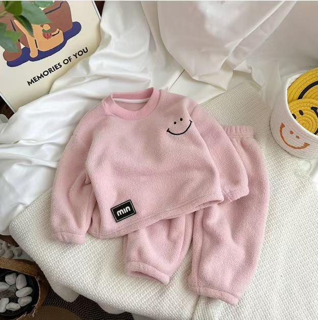 Sıcak Sonbahar/Kış Çocuk Pijama Takımı - Erkek ve Kız Çocuklar İçin Kalınlaştırılmış Kadife İki Parçalı