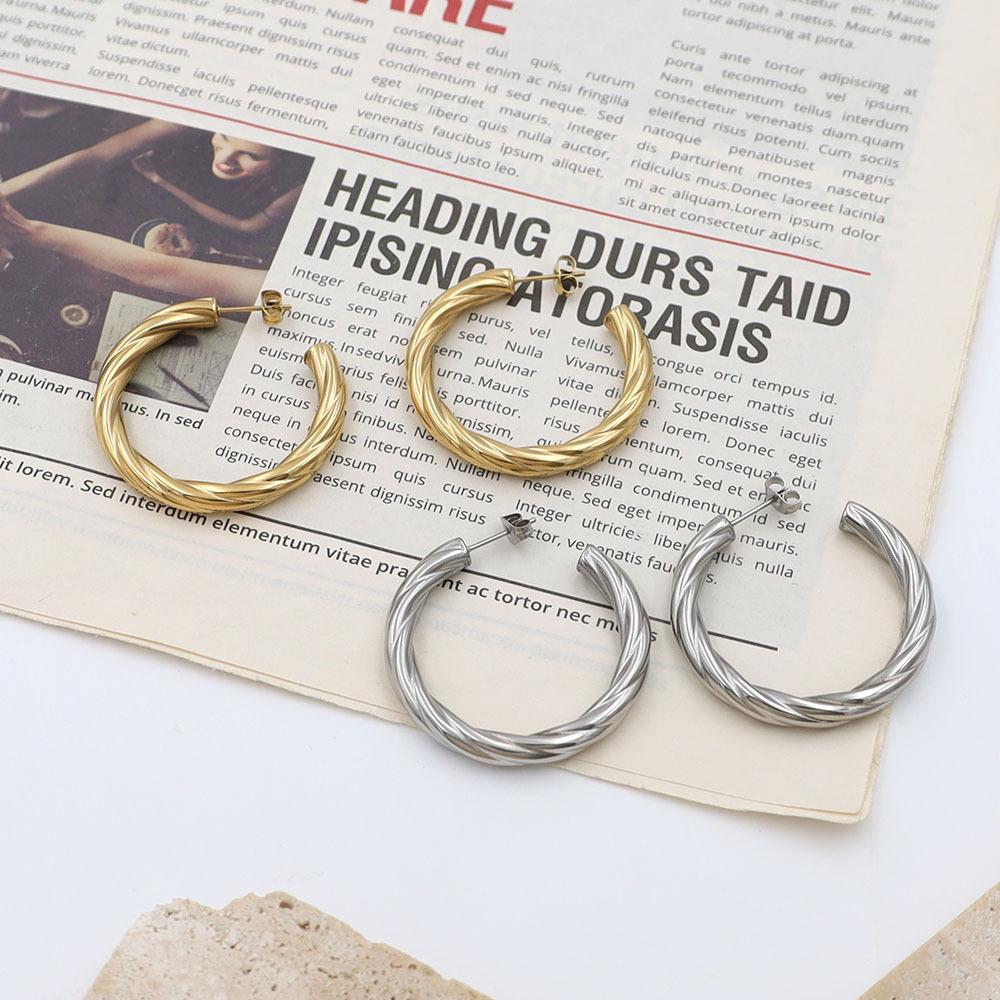 Stylish And Simple Titanium Steel Twist Earrings Women'S Niche Light Luxury C Titanium Steel Earrings Do Not Fade