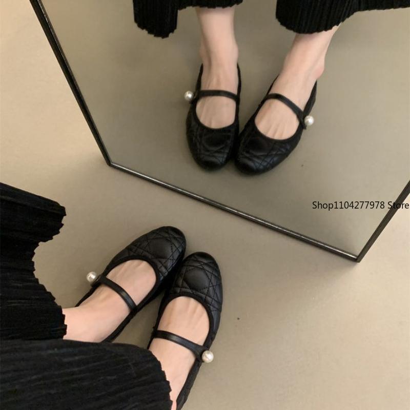 Fashion Imported Smallcow Leatherargyll Pearl Buckle Strap Shallow Sole Flat Women's Shoes Elegant Stylish Trendy Flat Heels Mary Janes