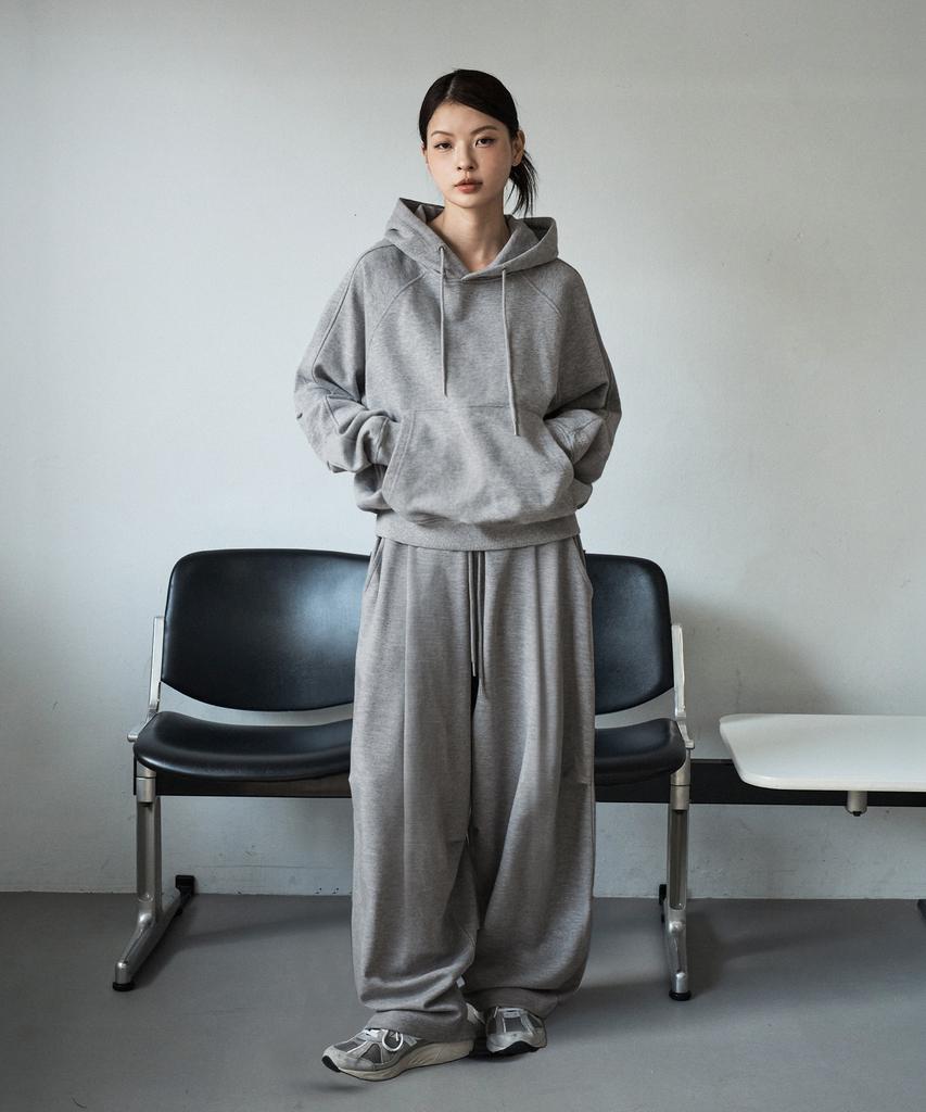 LEMAIN SECOND Sleeve Double-Pleat Raglan Hooded Sweatshirt [Grey]