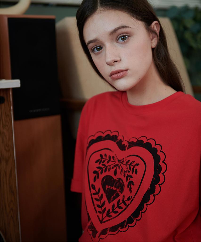 Eoboneoseu Heart Print T-Shirt [Red]