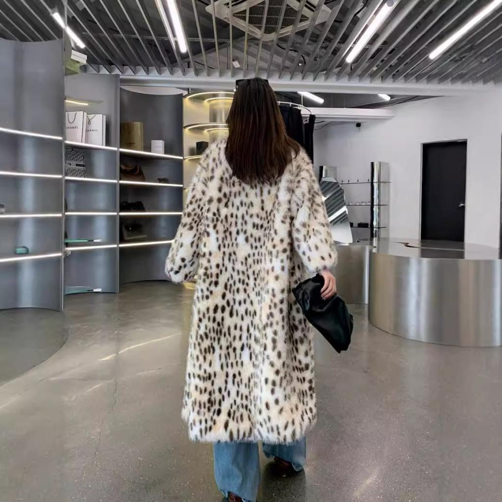Women's Turn Down Collar Long Sleeve Leopard Print Faux Fur Coat Loose Elegant Long Winter Outerwear
