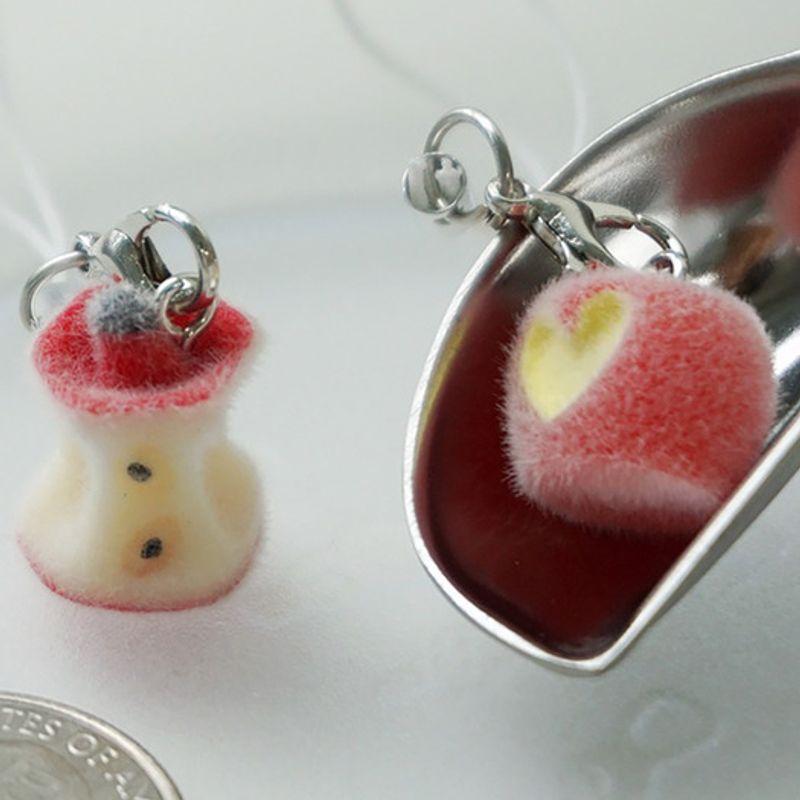 

briskstyle Sweet and Sour Apple Keychain with a Bite apple seeds