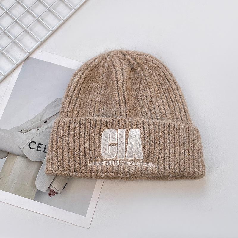Letter Embroidered Woolen Hat for Men and Women in Fall and Winter Warm Ear Protecting Cap Versatile Face Showing Small Knitted Hat