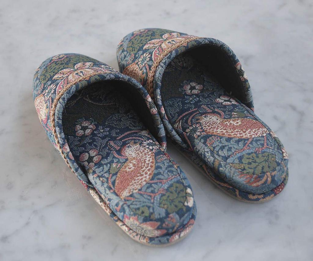 Jennifer Taylor Room Unisex Perfect for Beauty Salons and Nail Strawberry Thief by William 33094SP Shoes, Slippers, Salons, Morris,