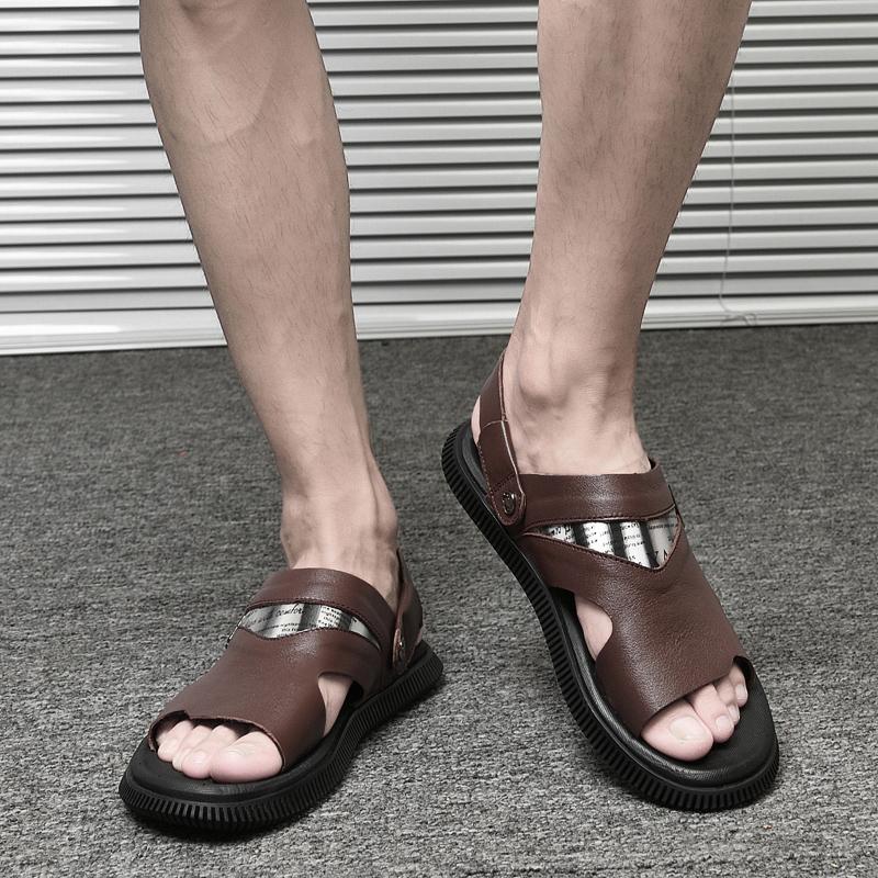 Summer 2022 Newest Fashion Men Shoes Vintage Quality Leather Non-Slip Beach Sandals Travel Slippers Black Brown Comfortable Light