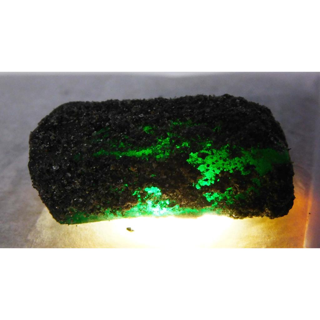 123.65 Ct CERTIFIED Natural Green Emerald Uncut Rough Earth Mined Gemstone