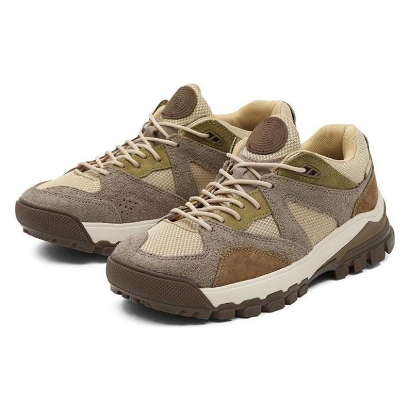 Vans Amzn Trailhead 'Timber Wolf Taos Taupe' Sneakers VN0A7TO2ASM
