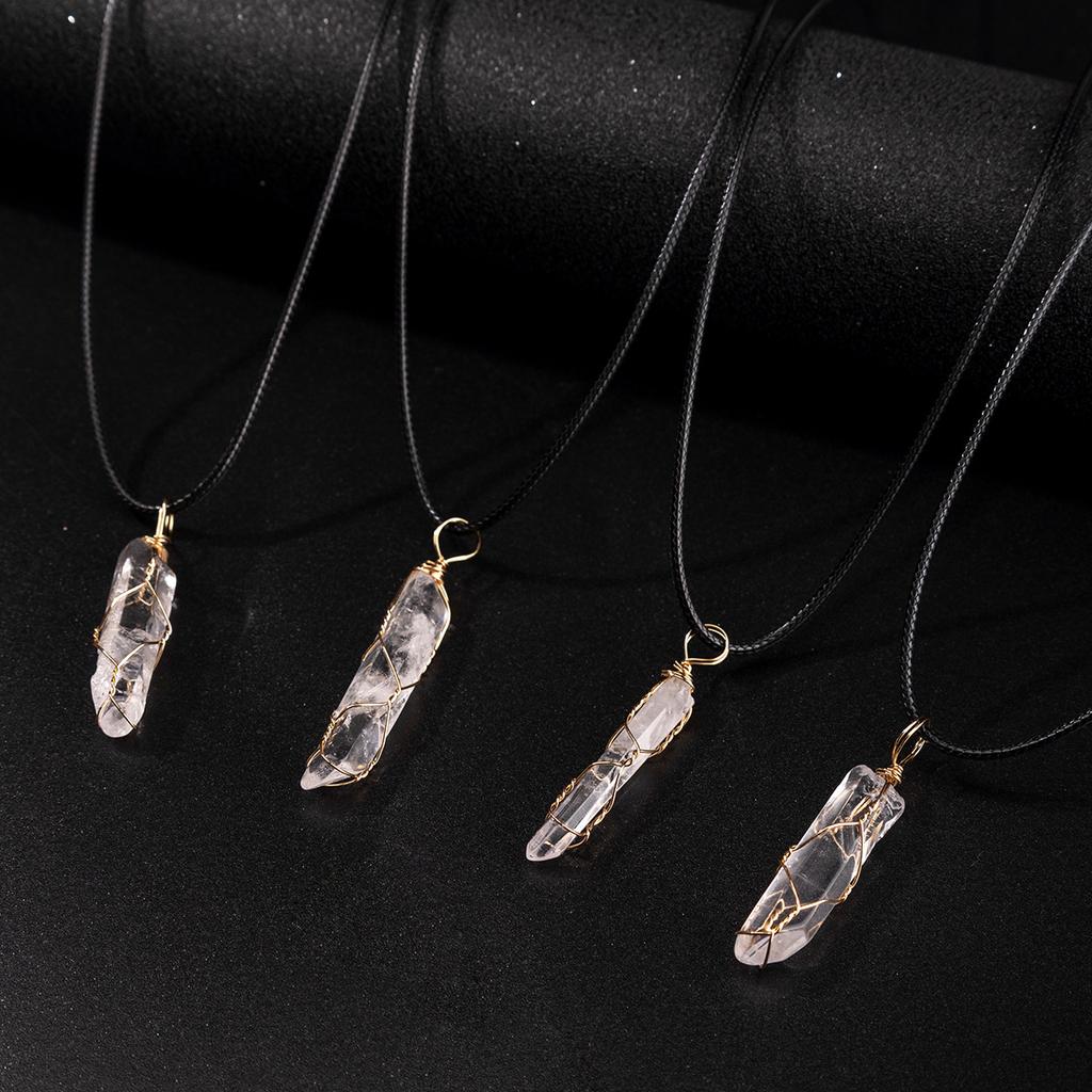 Colgante de cristal natural, cristal blanco, forma flexible, collar de seda, joyería irregular, regalo de Navidad, regalo de San Valentín, regalo para novia