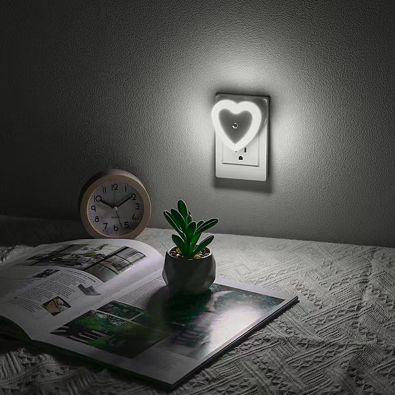 

1pc LED Smart Night Light - Energy Efficient, Plug-in Indoor Lighting for Hallway, Bedroom, Kitchen, Stairway Perfect Gift білий