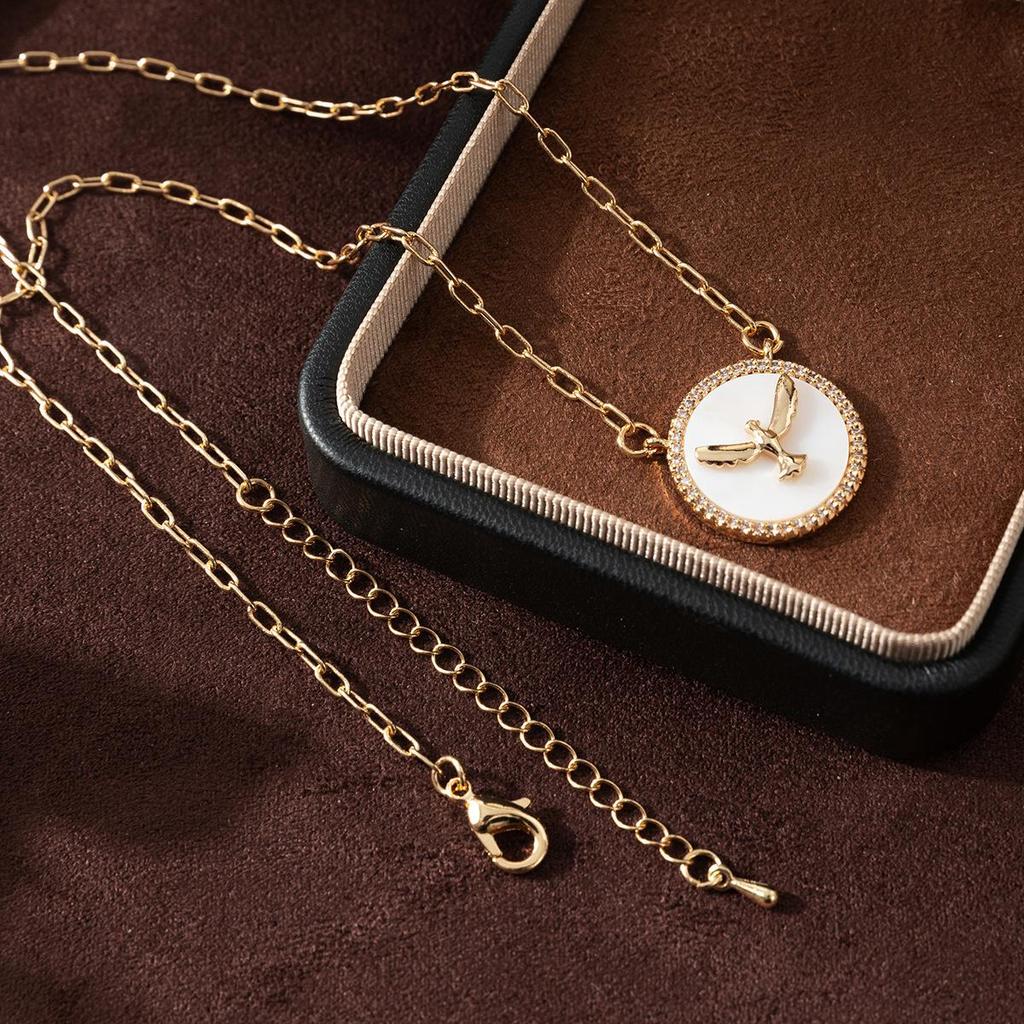 Peace Dove Mother-of-Pearl Pendant Necklace with Rhinestones, Copper, Light Luxury Niche Design, Electroplated Gold.